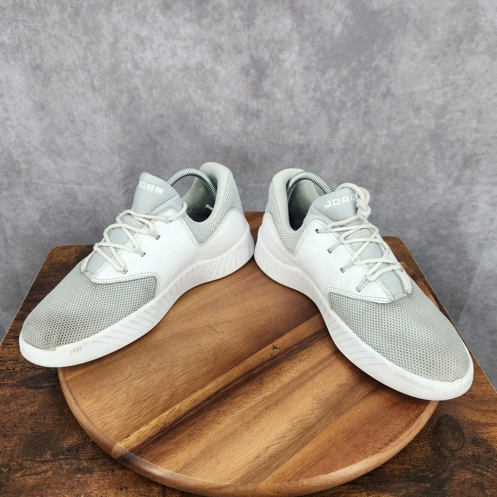 Jordan J23 Low Sneakers Mens 8 White Gray‎ Lace Up Trainers Shoes 905288-100